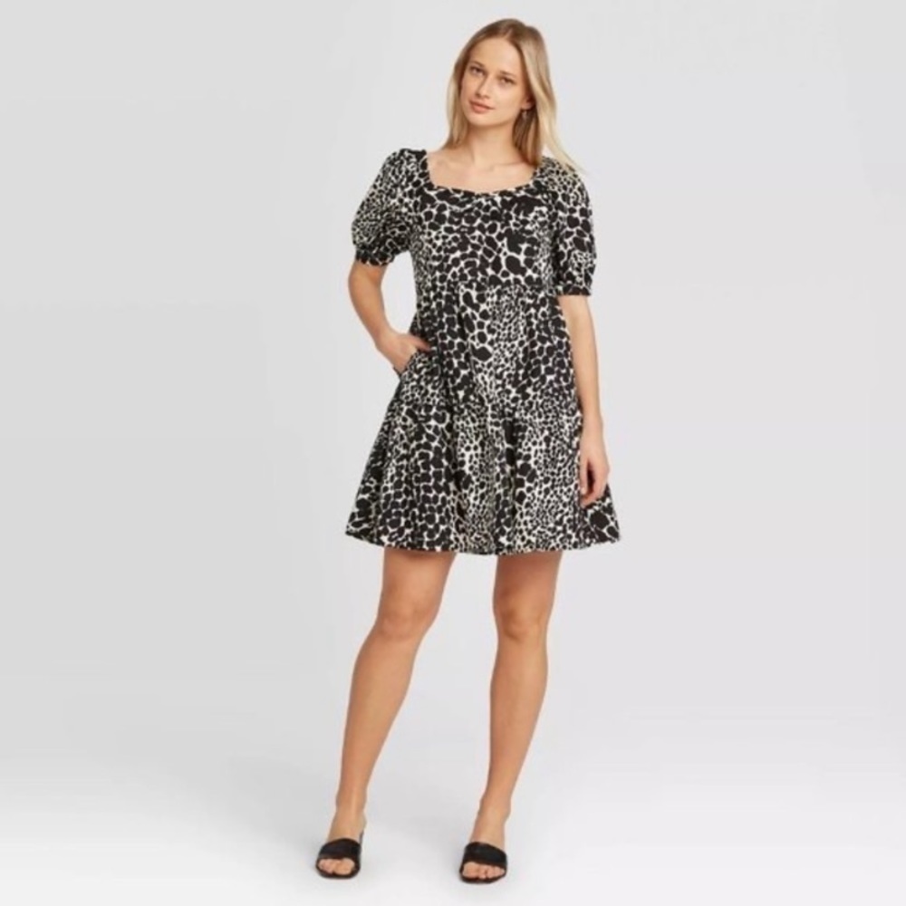 Who What Wear Puff Sleeve Tiered Dress EUC